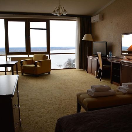 Hotel Starzynski 프우크 외부 사진